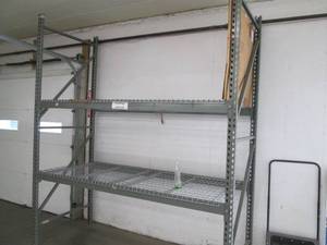 Heavy duty Teardrop style pallet ra...