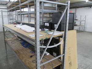 lot 115 image: One section of pallet racking