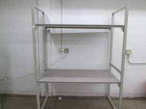 lot 123 image: Sturdy commercial shelf