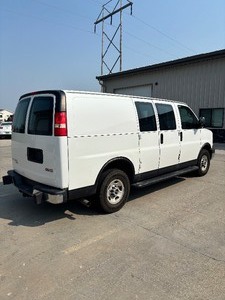 2014 GMC Savana Cargo Van