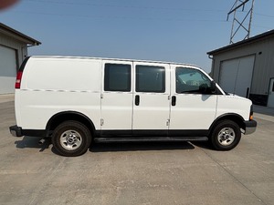 2014 GMC Savana Cargo Van