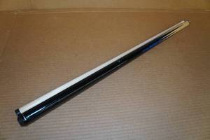 lot 152 image: Players 2-Piece Pool Cue