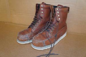 lot 86 image: Irish Setter Wingshooter Mens 8 Work Boots Style 83832 - Size 10