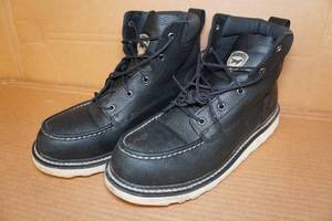 lot 82 image: Irish Setter Ashby Mens 6 Work Boots Style 83652 - Size 10.5