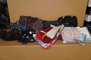 lot 204 image: Assorted Bags, Placemats, Shoes and Table Cloths