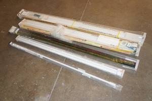 lot 221 image: Assorted Heavy Duty Curtain Rails
