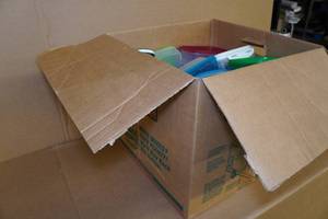 lot 225 image: Assorted Plastic Food Storage Containers