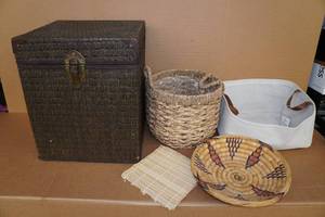 lot 226 image: Assorted Storage Baskets