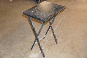 lot 229 image: TV Tray