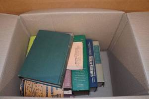 lot 271 image: Assorted Vintage College Books