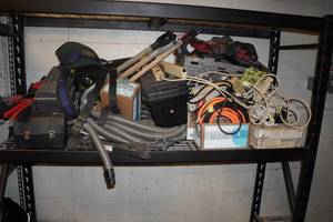 lot 120A image: Assorted ToolsHardware - Extension Cords, Tool Belt, Hoses