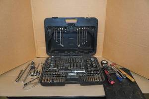 lot 14 image: Craftsman Socket & Wrench Set with Assorted Tools