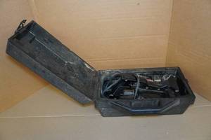 lot 15 image: Craftsman 3 Belt Sander