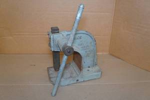 lot 24 image: Dake Model X Single Leverage Arbor Press