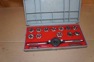 lot 39 image: Craftsman Kromedge Hexagon Die Set