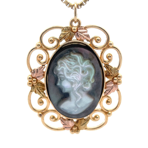 lot 30 image: Estate Find Cameo Filigree Pendant in Two-Tone Gold