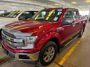 lot 6 image: 2019 Ford F-150 Lariat 4x4 Crew Cab