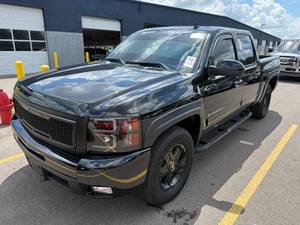 lot 9 image: 2013 Chevrolet Silverado LT Crew Cab 4x4
