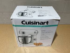 lot 3 image: Cuisinart Precision Master 5.5-Quart Stand Mixer