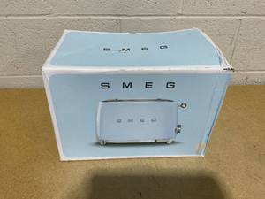 lot 176 image: SMEG 2-Slice Toaster