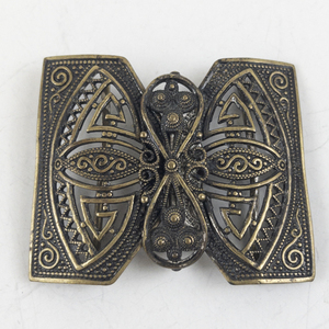 lot 18 image: Antique Brass Art Nouveau Belt Buckle
