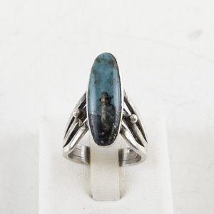 lot 35 image: Sterling Silver Turquoise Ring Size 6