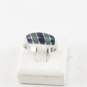 lot 39 image: Sterling Silver Ring with Lapis and Malachite Inlay. Size 9.5