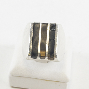 lot 59 image: Mens Sterling Silver 925 Tigers Eye Inlay Statement Ring. Size 8.75-9