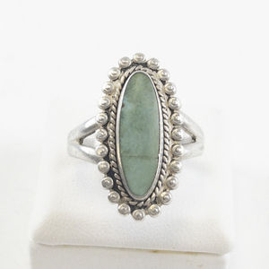 lot 78 image: Sterling Silver Oval Turquoise Ring Size 7.25