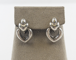 lot 90 image: Pair of Sunstone Sterling Silver Heart Clip-On Earrings