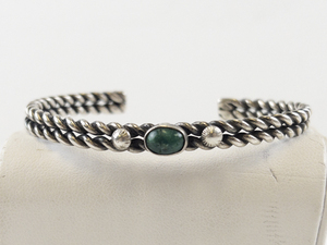 lot 121 image: Twisted Rope Silver Tone Cuff Bracelet with Green Stone Accent
