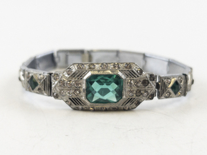 lot 139 image: Vintage Novelty Line Art Deco Green and Clear Rhinestone Bracelet