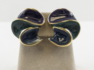 lot 141 image: Vintage Enamel and Gold Tone Clip-On Earrings with Purple, Green, and Blue Swirls