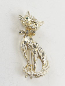 lot 160 image: Vintage Cat Brooch Gold Tone with Rhinestone Accents