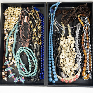 lot 200 image: Large Assorted Costume Jewelry Necklace Lot