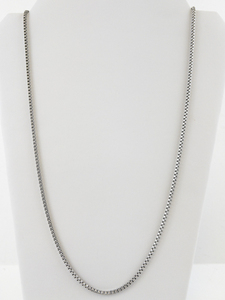 lot 221 image: 28 Classic Sterling Silver Box Chain Necklace