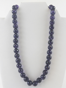 lot 231 image: Faceted Amethyst Bead Necklace with Floral Clasp