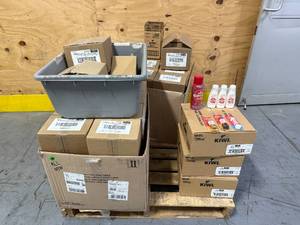 lot 21 image: Large Lot of KIWI Products