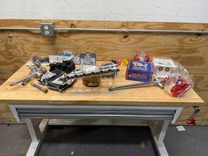 lot 62 image: Lot of different locks