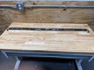 lot 80 image: Tolsen 48 Magnetic Level (08042513.75)
