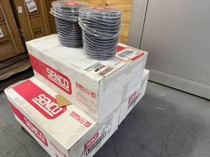 lot 27 image: Lot of 3 boxes 6 containers in each box - Senco Duraspin# 6 by 1-58 Drywall to Wood Collated Screw