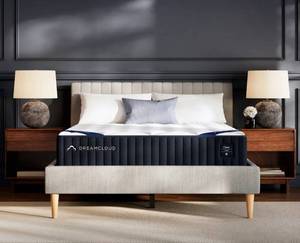 lot 10 image: Dreamcloud 12 Full Size Mattress