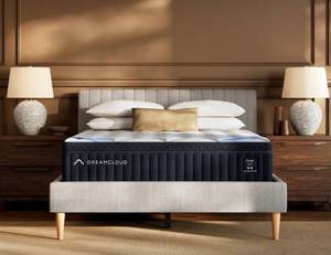 lot 8 image: DreamCloud Premier 13 Queen Size Mattress