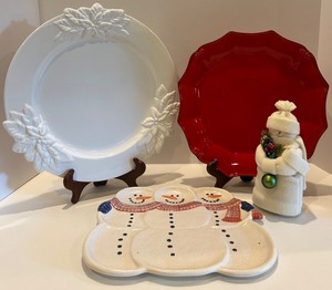 lot 48 image: Mix of Holiday Theme Ceramic Plates and Snowman Decoration
