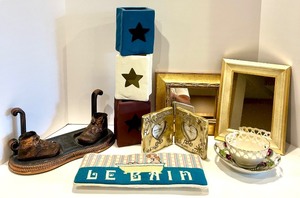 lot 69 image: Decorative Gift Set Star Votive Holders, Bronze Baby Shoe Stand, Lenox China Bowl & More