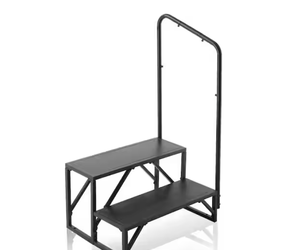 lot 32 image: Vevor - 2-Step RV Stairs