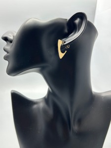 lot 8 image: Pair of 14k Gold Geometric Triangular Hoop Earrings 1.6g