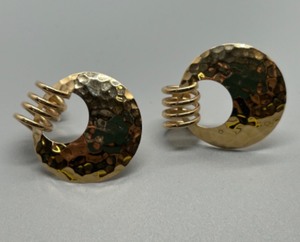 lot 17 image: Hammered 14K Gold Earrings with Spiral Detail 2.9g