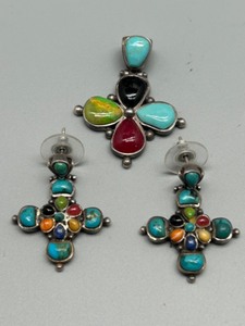 lot 84 image: Sterling Silver Pendant and Earrings Set with Mixed Stones Gemstones
