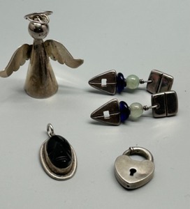lot 113 image: Collection of Sterling Silver Jewelry Charms and Earrings